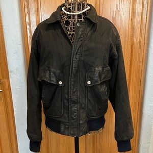 U2 Wear Me Out Black Bomber Leather Jacket, size 38. Zip, snap front.
